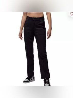 NWT Women’s Jordan Sporty Pleated Woven Pants Size Large